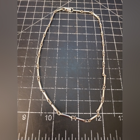 Vintage Jewelry - Vintage Link Bar Style Chain Necklace, 16 Inches Long, Silver Colour